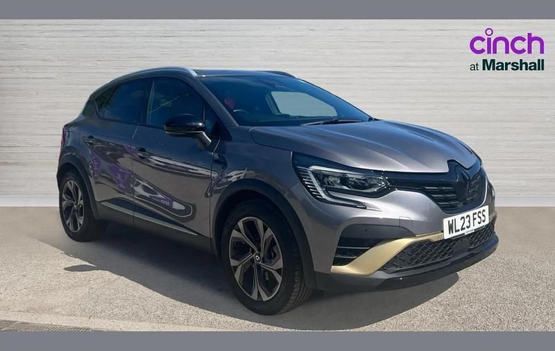 Second-hand Renault Captur Engineered 143 CP (105 kW) 2023 Gri SUV