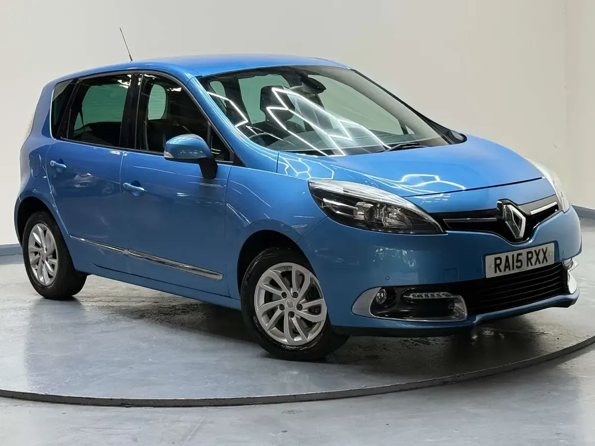 Used Renault Scénic III Dynamique 2015 Blue MPV
