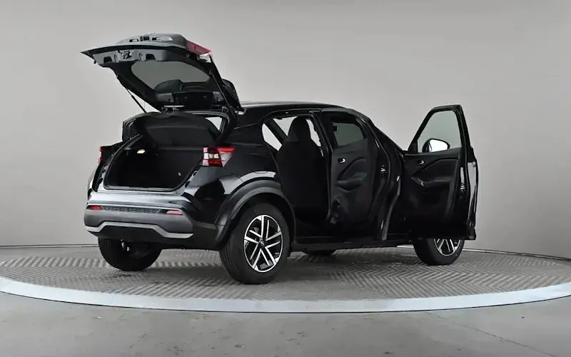 Used Nissan Juke N-Connecta 114 HP (83 kW) 2025 Black SUV