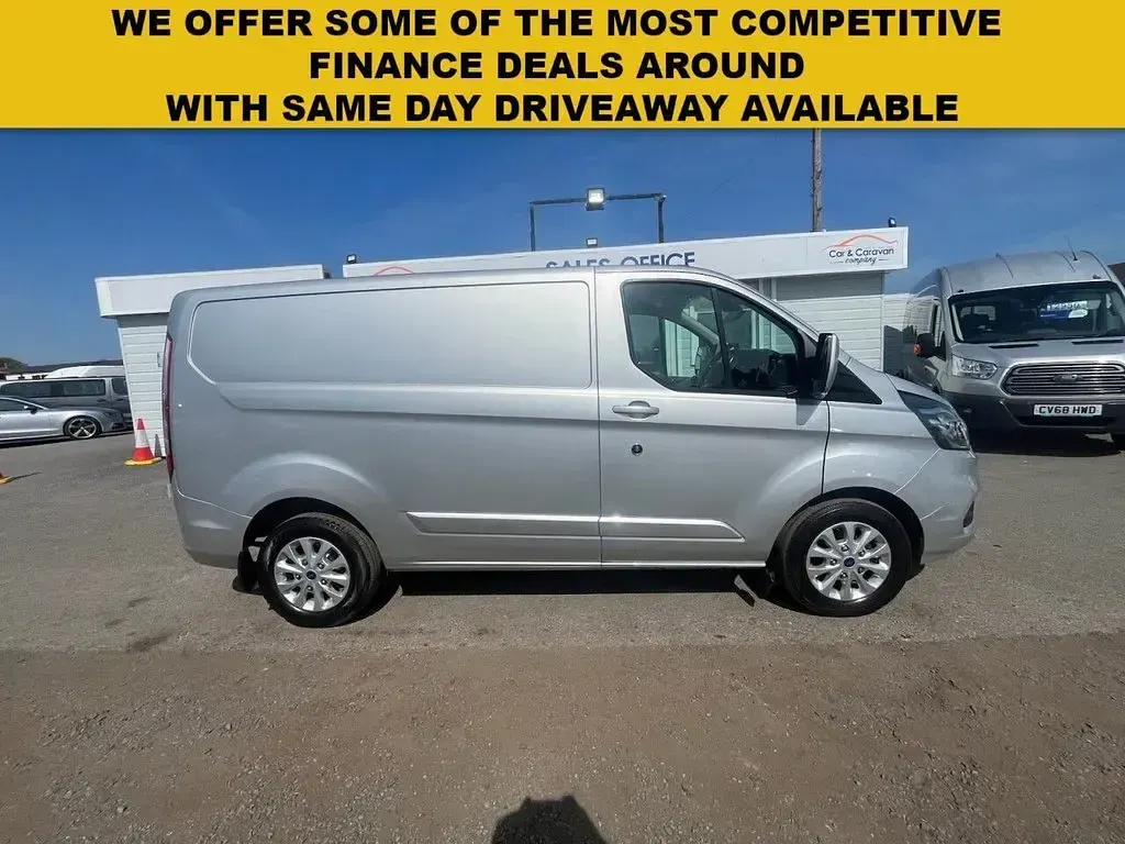 Used Ford Transit Custom Limited 130 HP (95 kW) 2022 Silver Van
