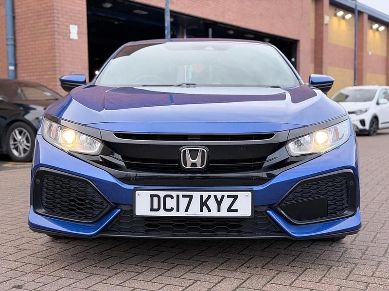 Used Honda Civic SE 129 HP (94 kW) 2017 Blue Hatchback