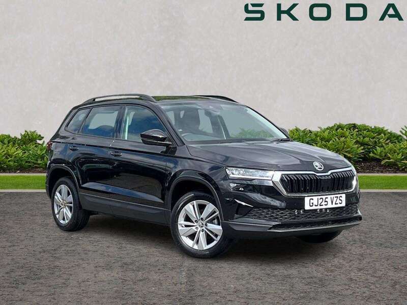 Black New 2025 Skoda Karoq SE Drive SUV | £26,995 - Image 1/4