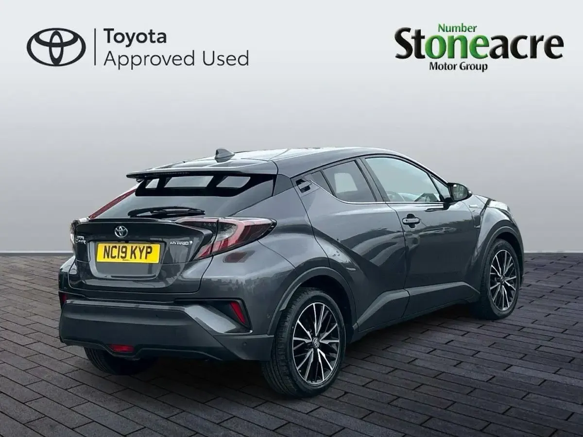 Used Toyota C-HR 122 HP (89 kW) 2017 Grey SUV