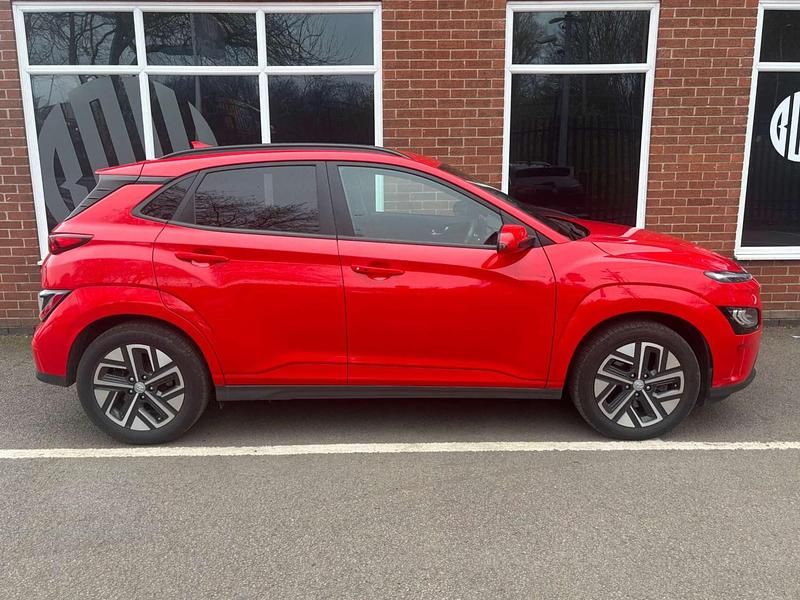 Used Hyundai Kona Premium 100 kW (136 HP) 2022 Red SUV