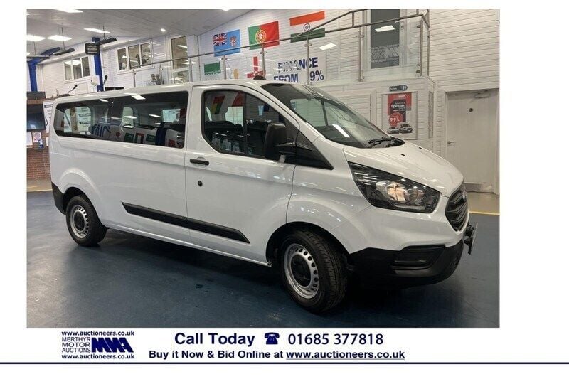 White Used 2021 Ford Transit Custom MPV | £12,210 (Fair price) - Image 1/4