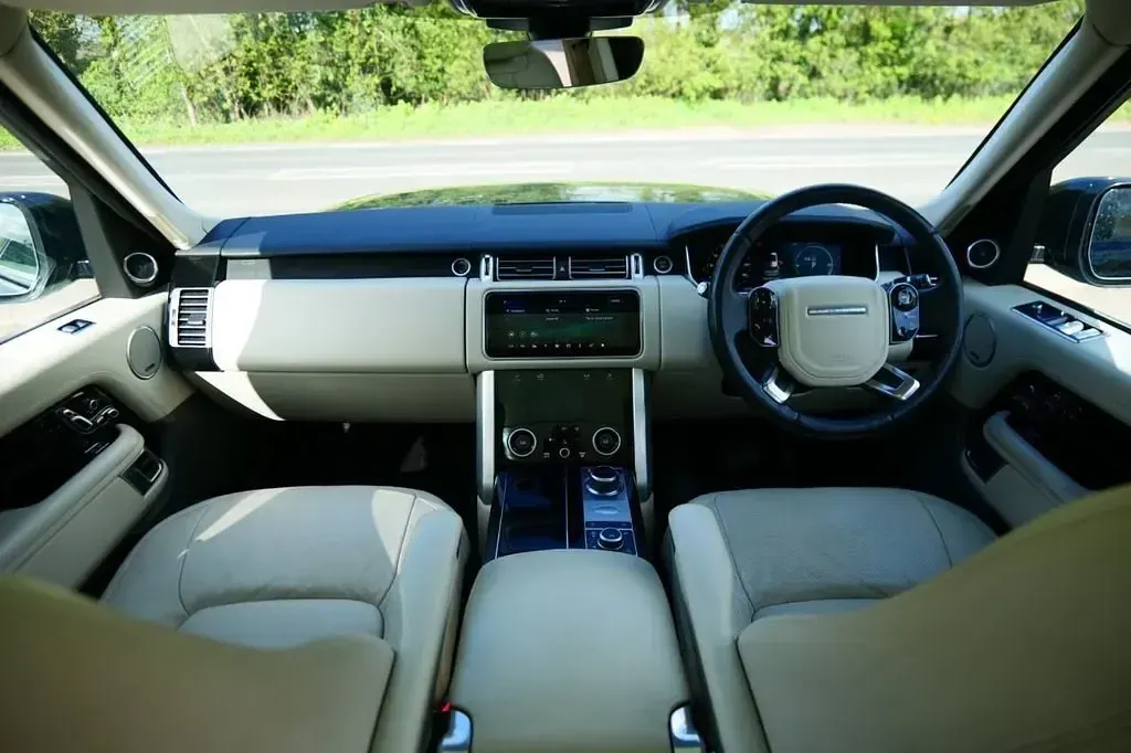 Gebraucht Land Rover Range Rover Vogue SE 404 PS (297 kW) 2019 Schwarz SUV