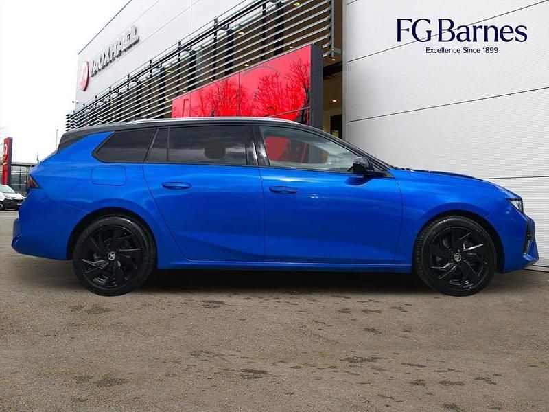 Blue Used 2024 Vauxhall Astra S Estate | £18,699 (Good price) - Image 1/3