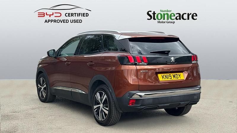 Second-hand Peugeot 3008 Allure 130 CP (95 kW) 2019 Maro SUV