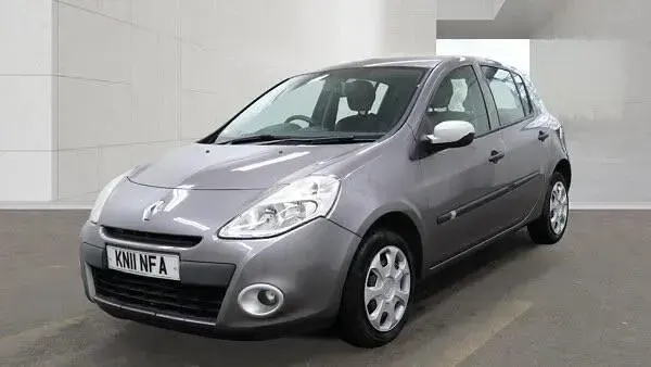 Second-hand Renault Clio II 75 CP (55 kW) 2011 Gri Hatchback