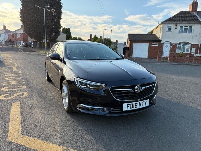 Blue Used 2018 Vauxhall Insignia Elite Hatchback | £5,100 (Good price) - Image 1/4