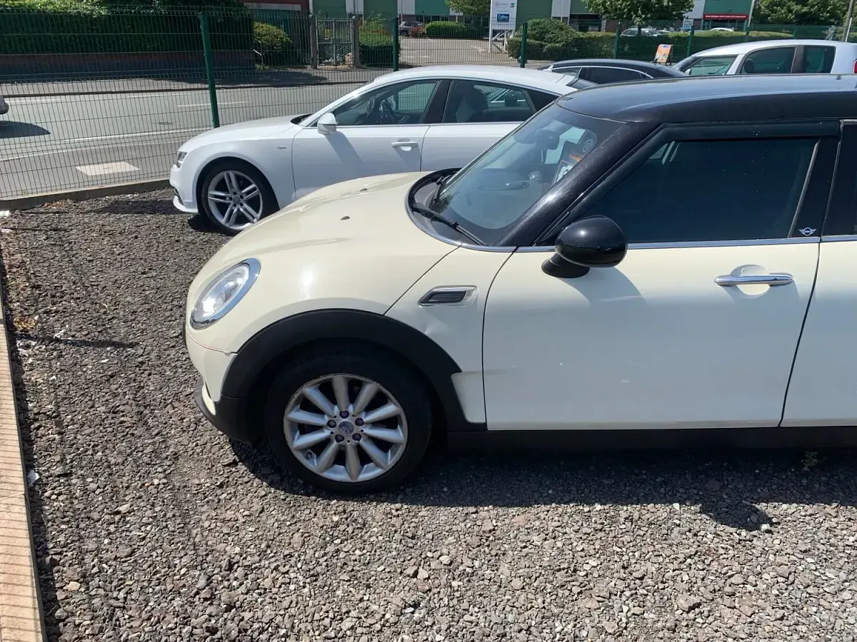Used Mini Cooper Clubman 2015 White Estate