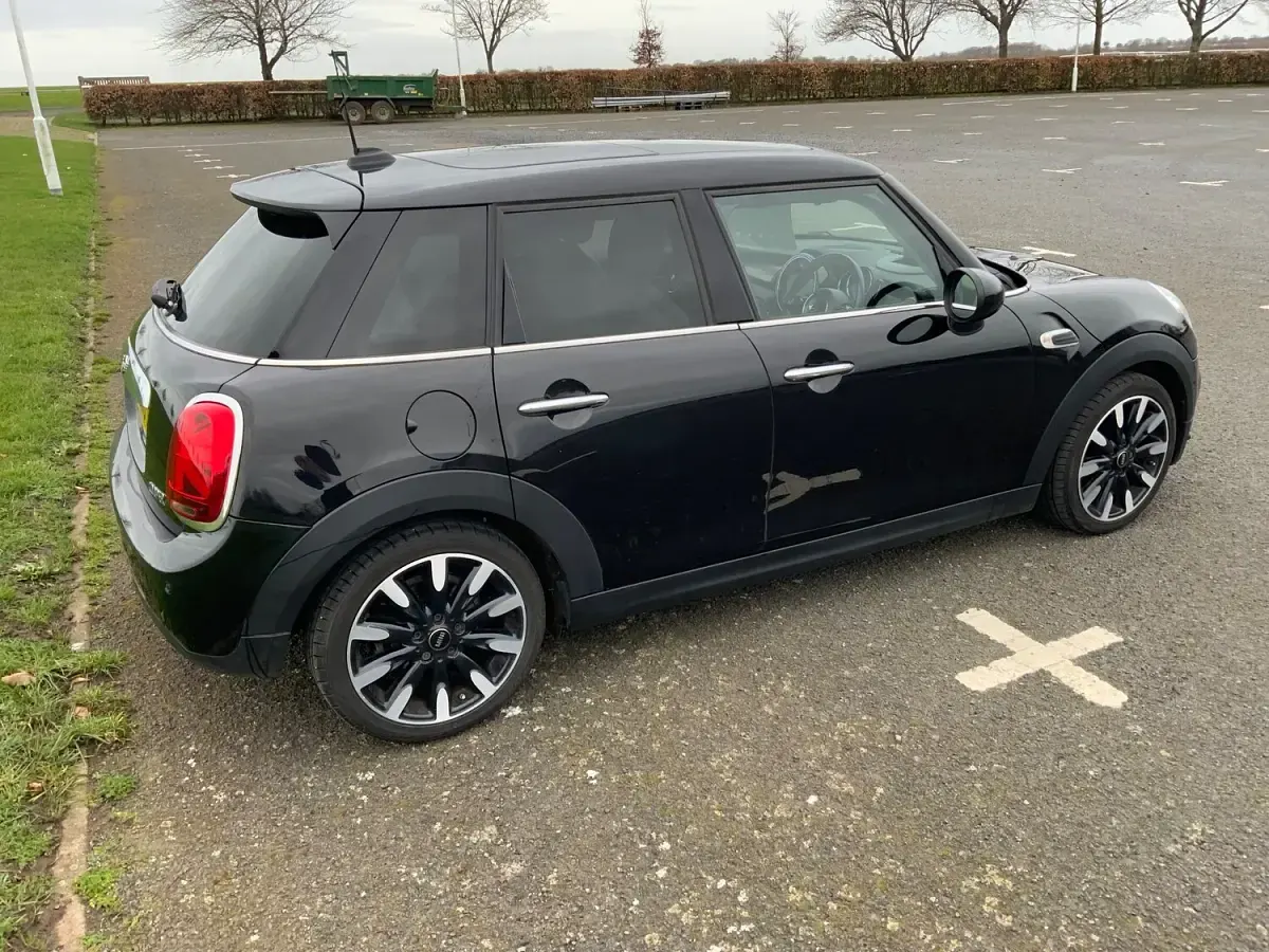 Used Mini Cooper Exclusive 136 HP (100 kW) 2019 Black Hatchback
