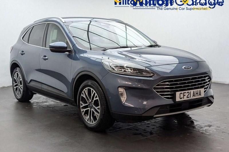Usado Ford Kuga Titanium 120 HP (88 kW) 2021 SUV