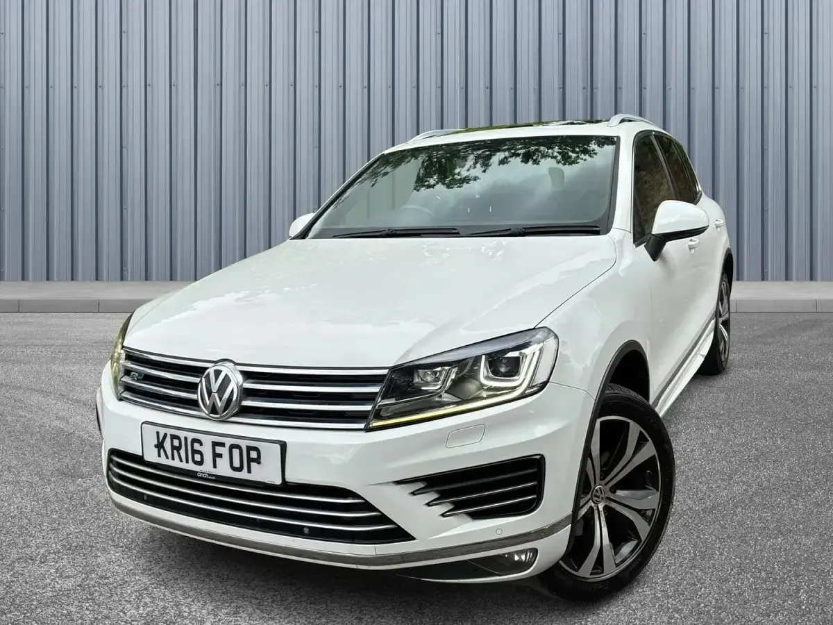 Used VW Touareg R-line 262 HP (192 kW) 2016 White SUV