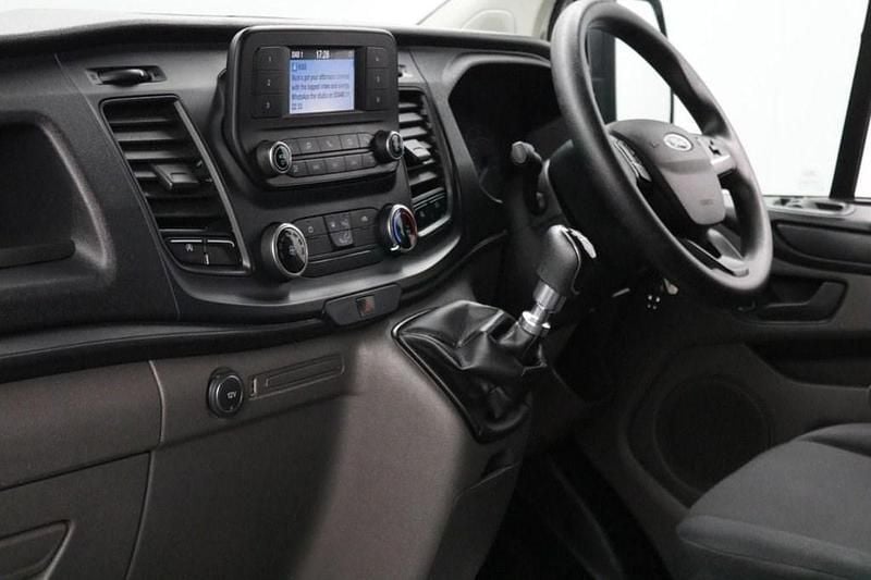 Used Ford Transit Custom 130 HP (95 kW) 2021 White Van