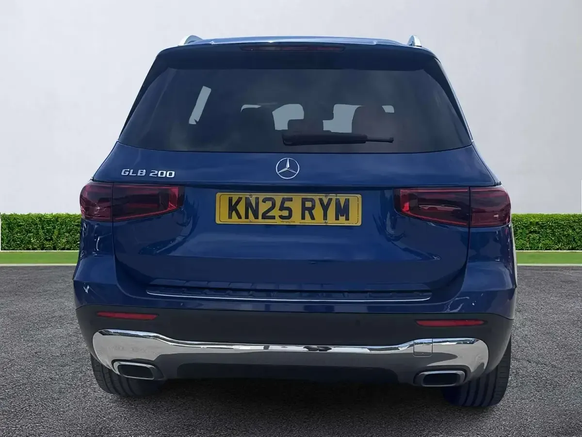 Used Mercedes GLB200 Executive 163 HP (119 kW) 2025 Blue SUV