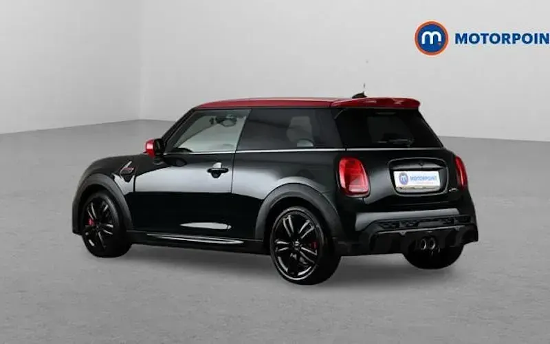 Used Mini John Cooper Works Hatch 231 HP (169 kW) 2022 Green Hatchback