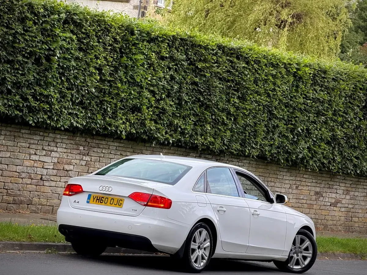Used Audi A4 Design 136 HP (100 kW) 2010 White Sedan