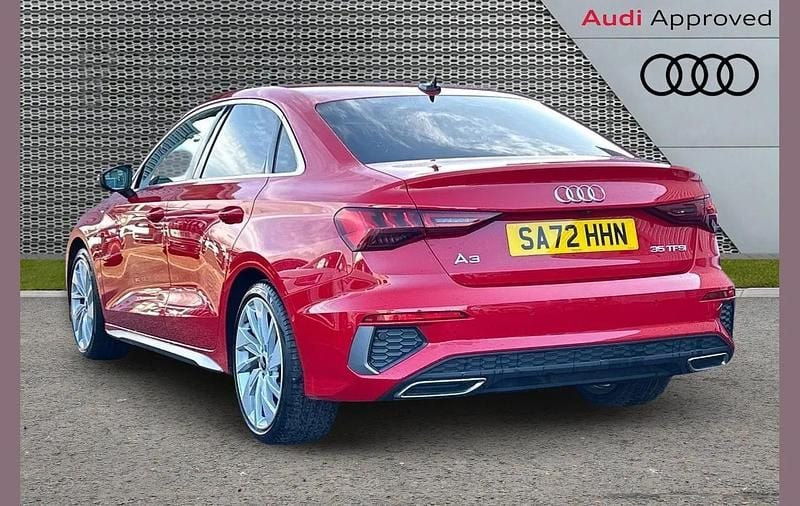 Usado Audi A3 S-Line 147 HP (108 kW) 2022 Vermelho Sedan