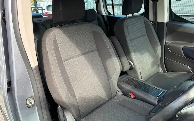 Used Peugeot Rifter Allure 102 HP (75 kW) 2023 MPV