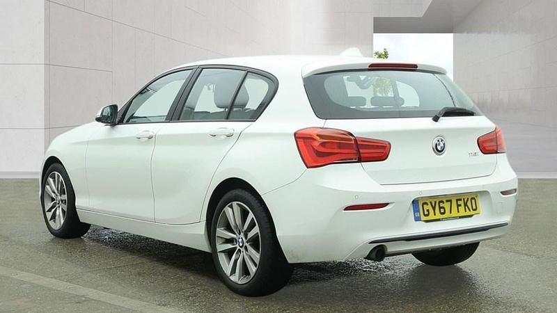 Used BMW 118 Sport Line 2017 White Hatchback
