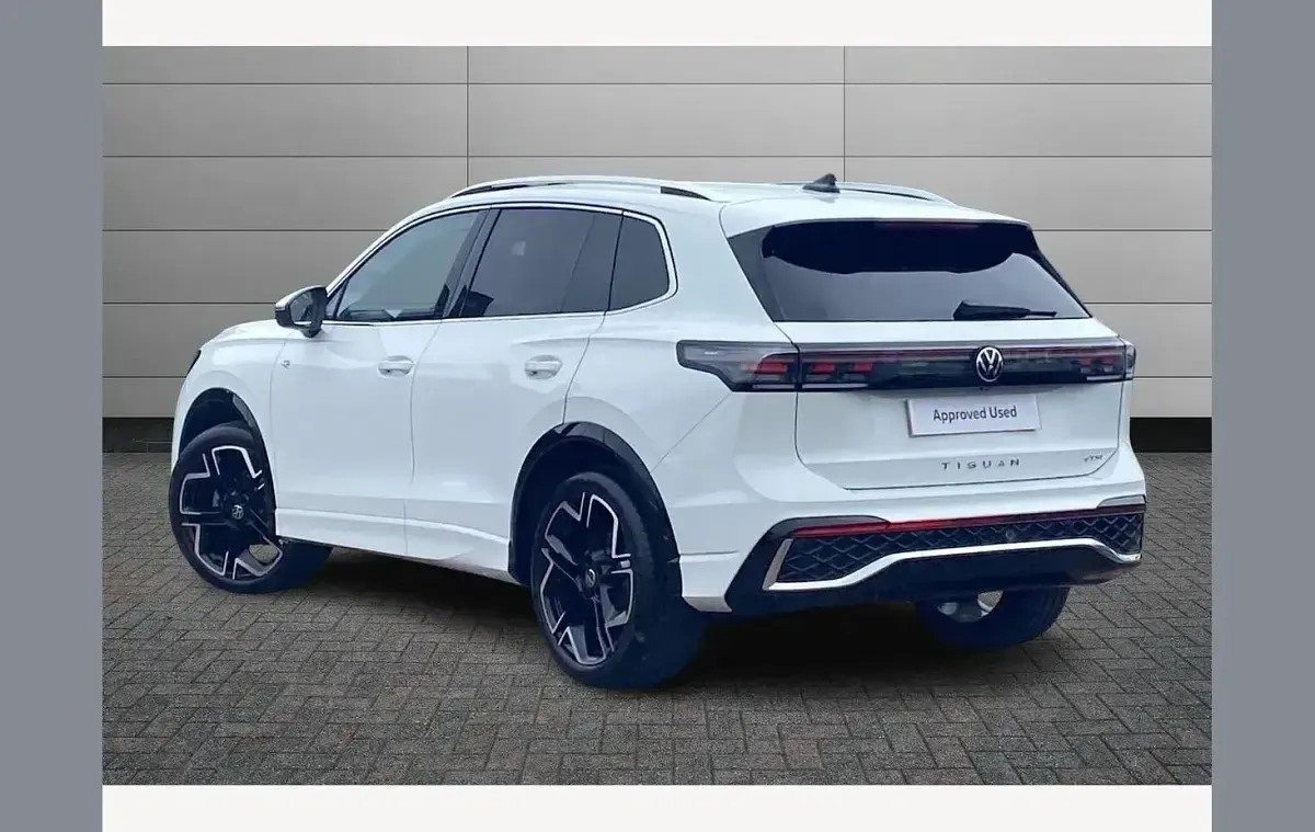 New VW Tiguan R-line 150 HP (110 kW) 2026 White SUV