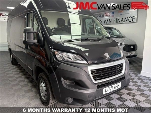 Grey Used 2022 Peugeot Boxer Van | £18,594 (Expensive) - Image 1/1