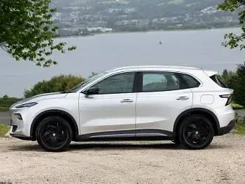 New MG MG5 EV SE 169 kW (231 HP) 2026 Metallic  cosmic silver Estate