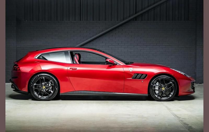 Used Ferrari GTC4Lusso 602 HP (442 kW) 2018 Red Estate