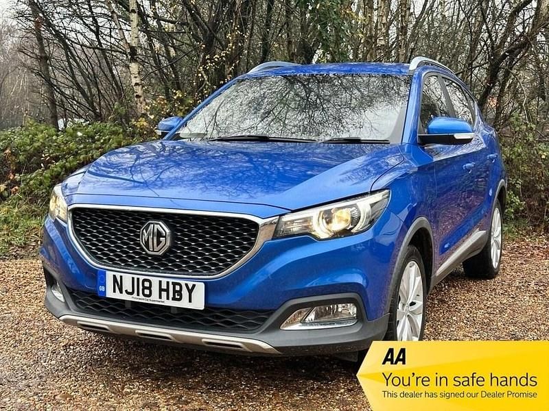 Blue Used 2018 MG ZS Excite Hatchback | £7,250 (Fair price) - Image 1/4