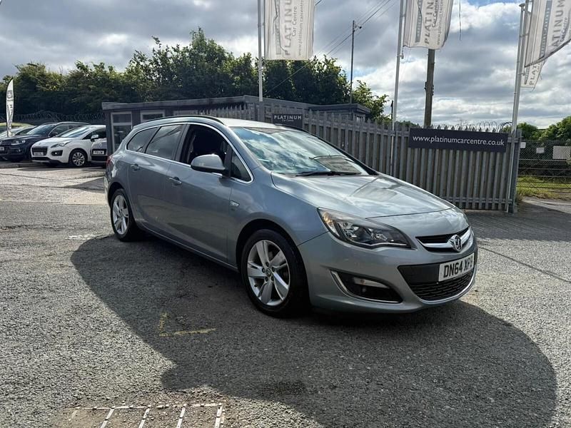 Used Vauxhall Astra SRi 2014 Silver Estate