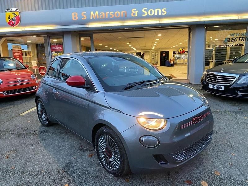 Black New 2025 Fiat 500e Hatchback | £19,045 - Image 1/4