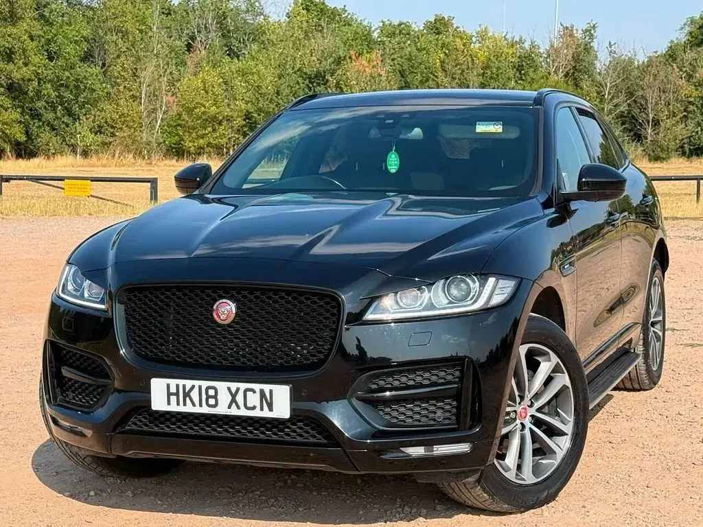 Used Jaguar F-Pace R-Sport 180 HP (132 kW) 2018 Black SUV