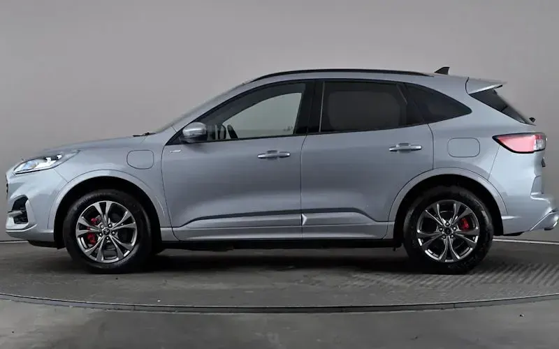 Used Ford Kuga ST-Line 225 HP (165 kW) 2023 Silver SUV