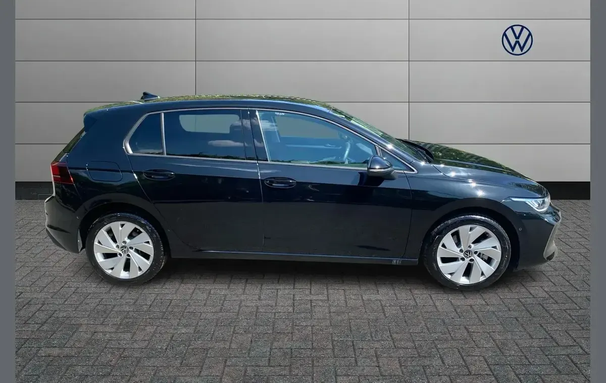 Used VW Golf VIII Match 200 HP (147 kW) 2025 Black Hatchback