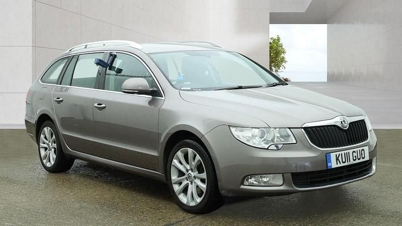 Used Skoda Superb SE 2011 Purple Estate