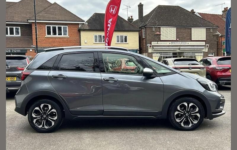 Used Honda Jazz Hybrid 109 HP (80 kW) 2023 Shining grey Hatchback