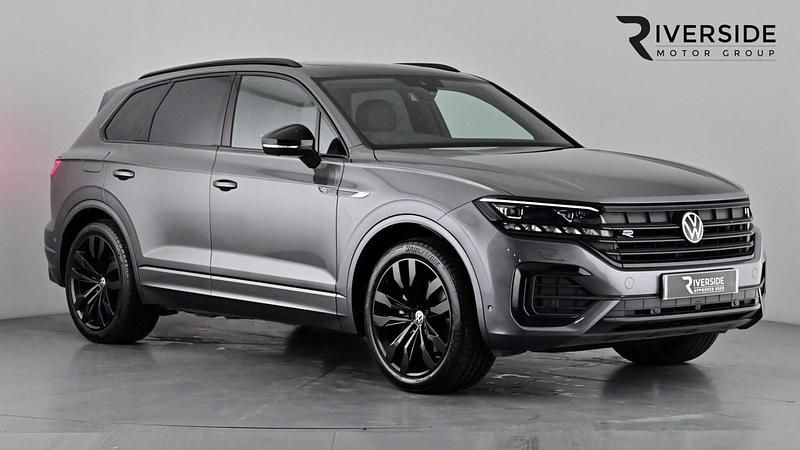 Silicon grey Used 2022 VW Touareg Black Edition SUV | £39,995 (Fair price) - Image 1/4
