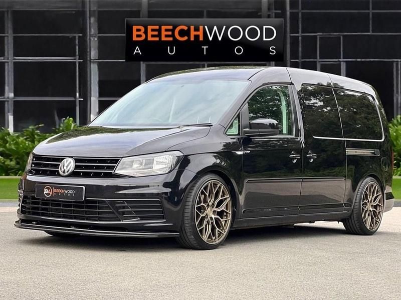 Used VW Caddy Maxi Startline 102 HP (75 kW) 2019 Black MPV