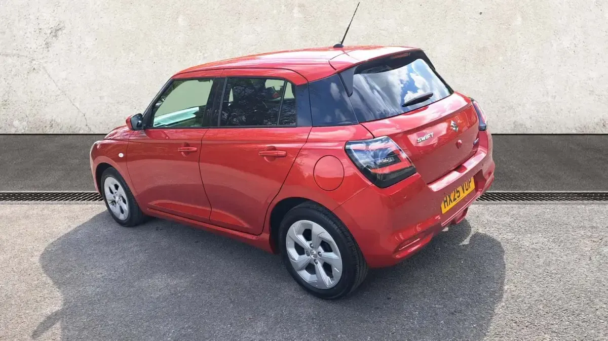 Used Suzuki Swift 82 HP (60 kW) 2025 Red Hatchback