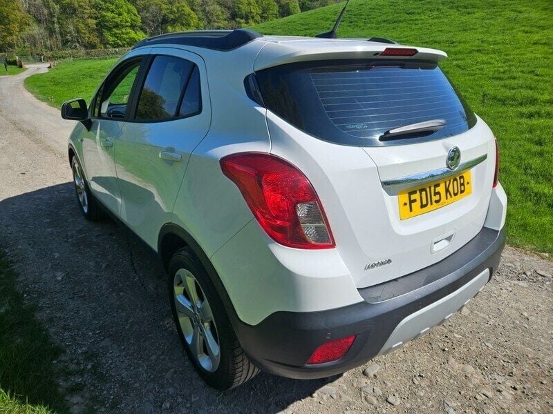 Used Vauxhall Mokka 2015 White SUV