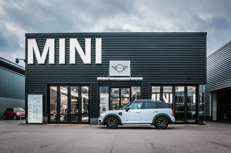 Used Mini Cooper S Countryman Classic 219 HP (161 kW) 2021 Black SUV