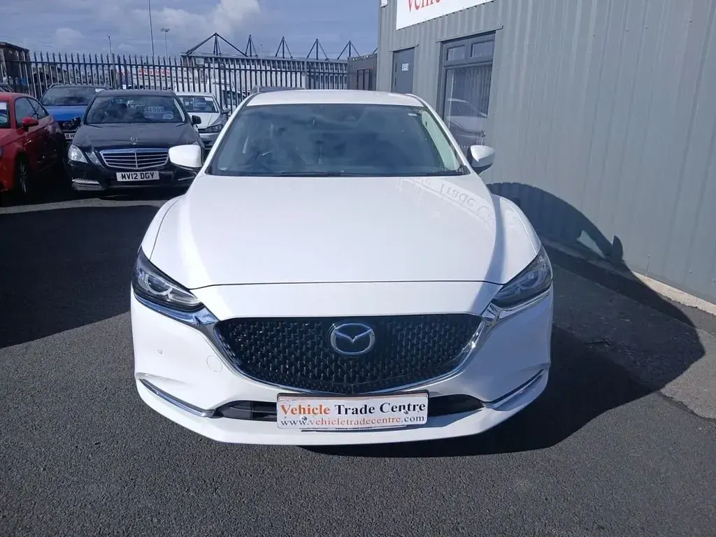 Usado Mazda 6 Inclusive 165 HP (121 kW) 2018 Branco Sedan