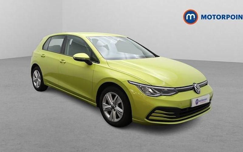 Used 2024 VW Golf VIII Life Hatchback | £15,749 (Good price) - Image 1/4