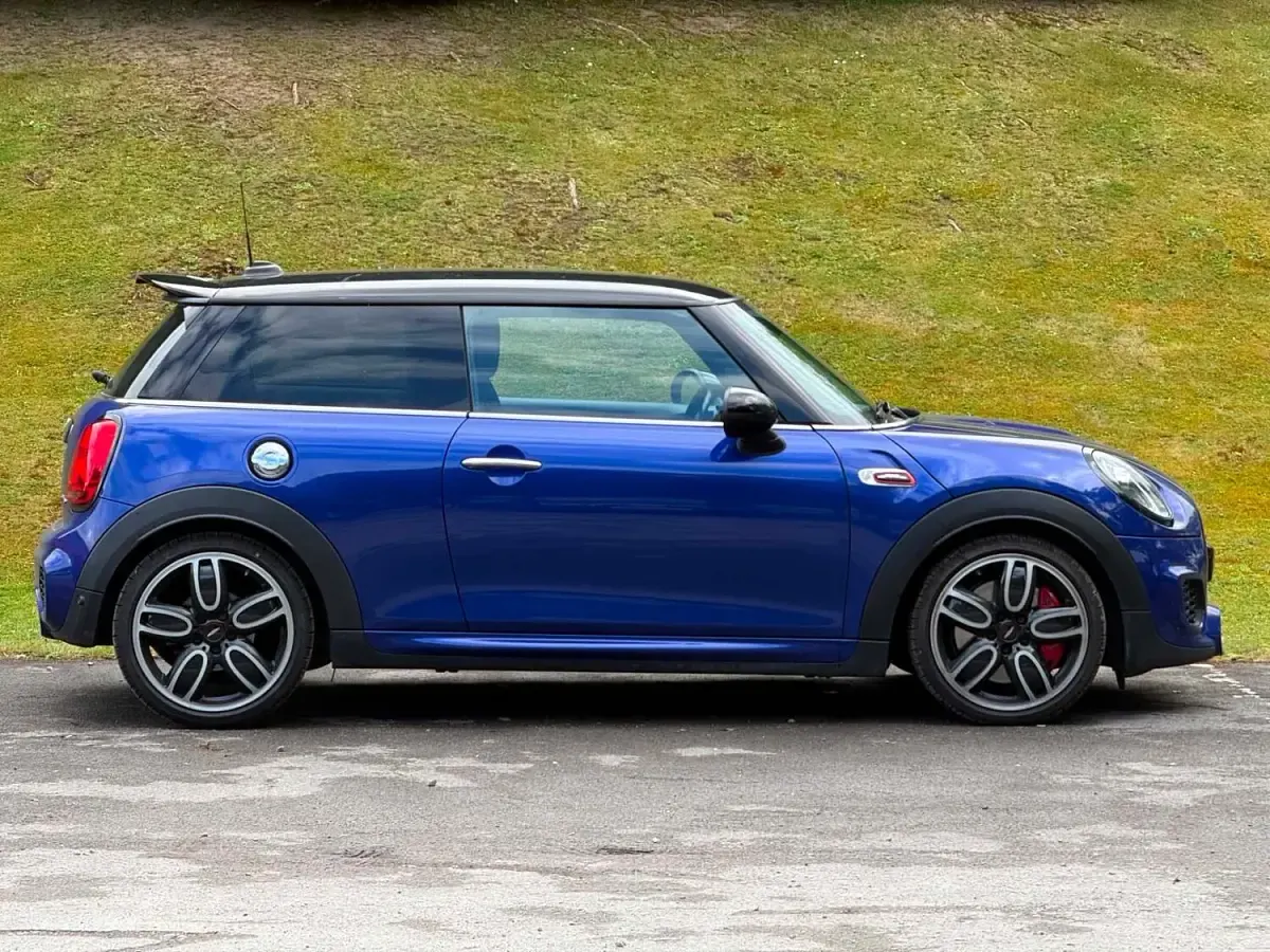Used Mini John Cooper Works Hatch 2018 Blue Hatchback
