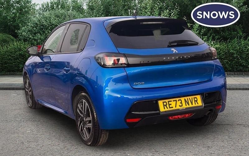 Used Peugeot 208 Allure+ 102 HP (75 kW) 2023 Blue Hatchback