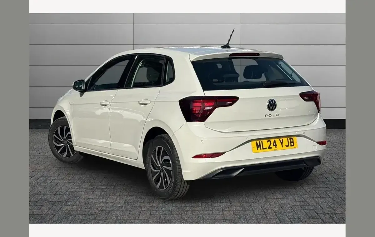 Used VW Polo Life 95 HP (69 kW) 2024 Grey Hatchback
