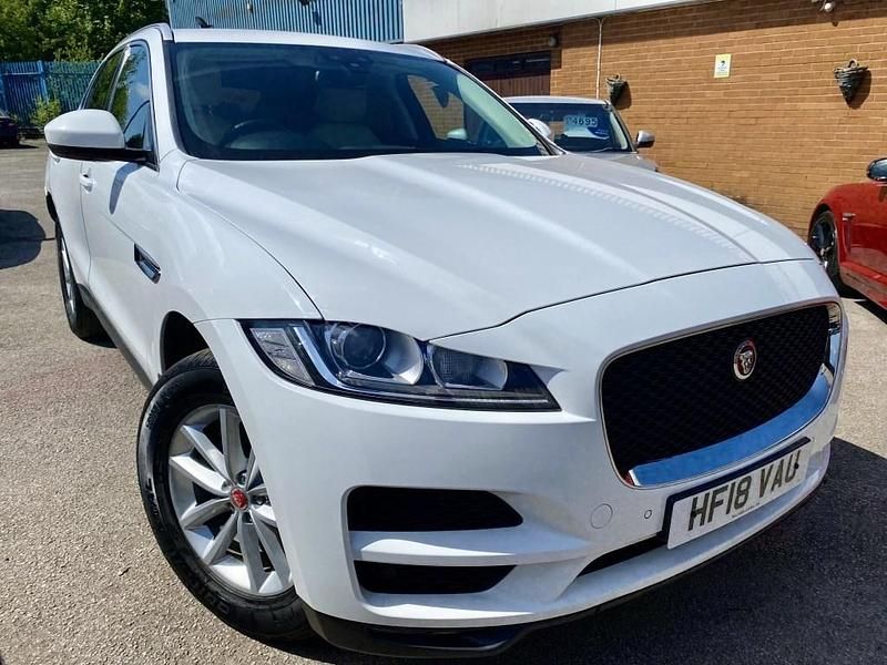 Used Jaguar F-Pace Prestige 180 HP (132 kW) 2018 White SUV