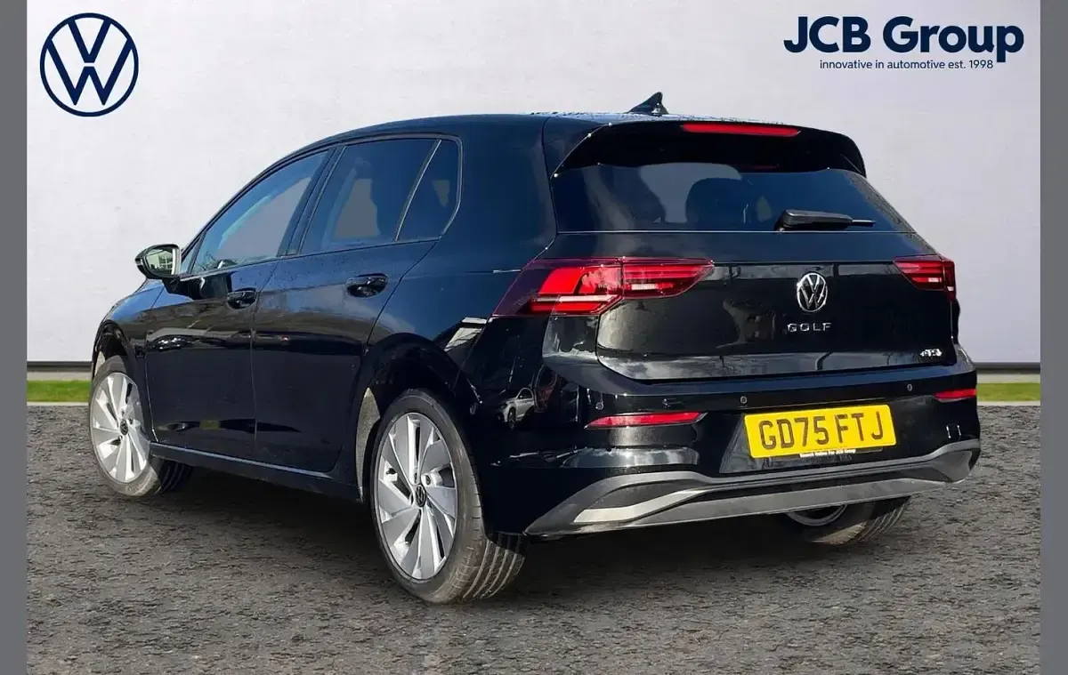 New VW Golf VIII Match 147 HP (108 kW) 2026 Black Hatchback