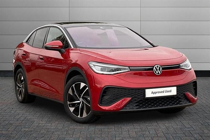 Kings red with black roof Used 2024 VW ID.5 Pro SUV | £26,450 (Fair price) - Image 1/3